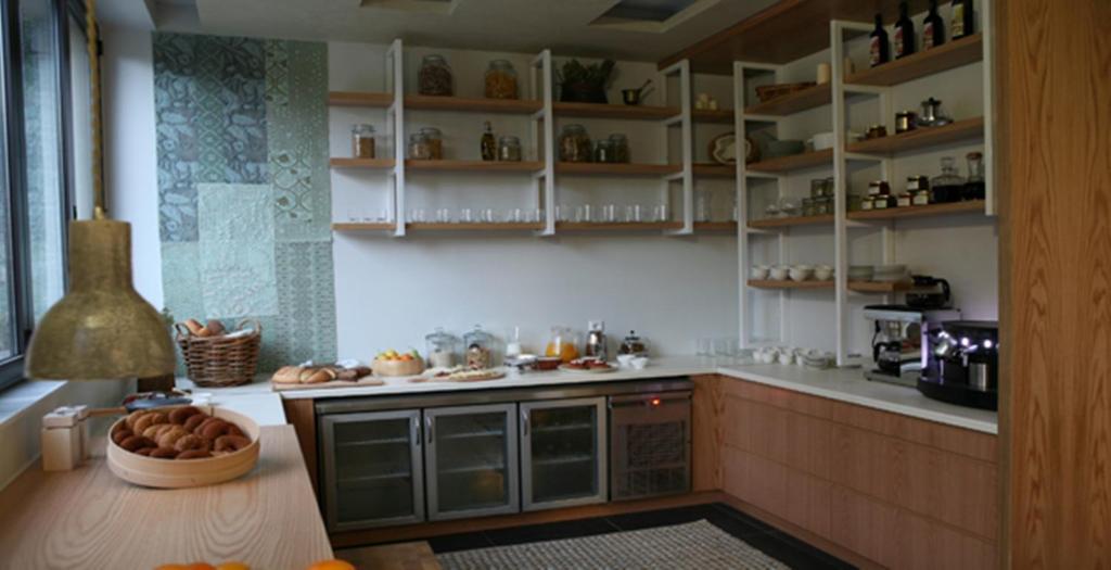 Natura Hotel Vitina Bagian luar foto