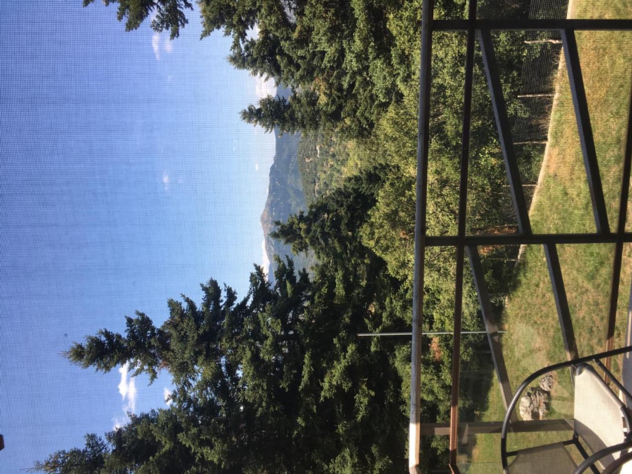 Natura Hotel Vitina Bagian luar foto